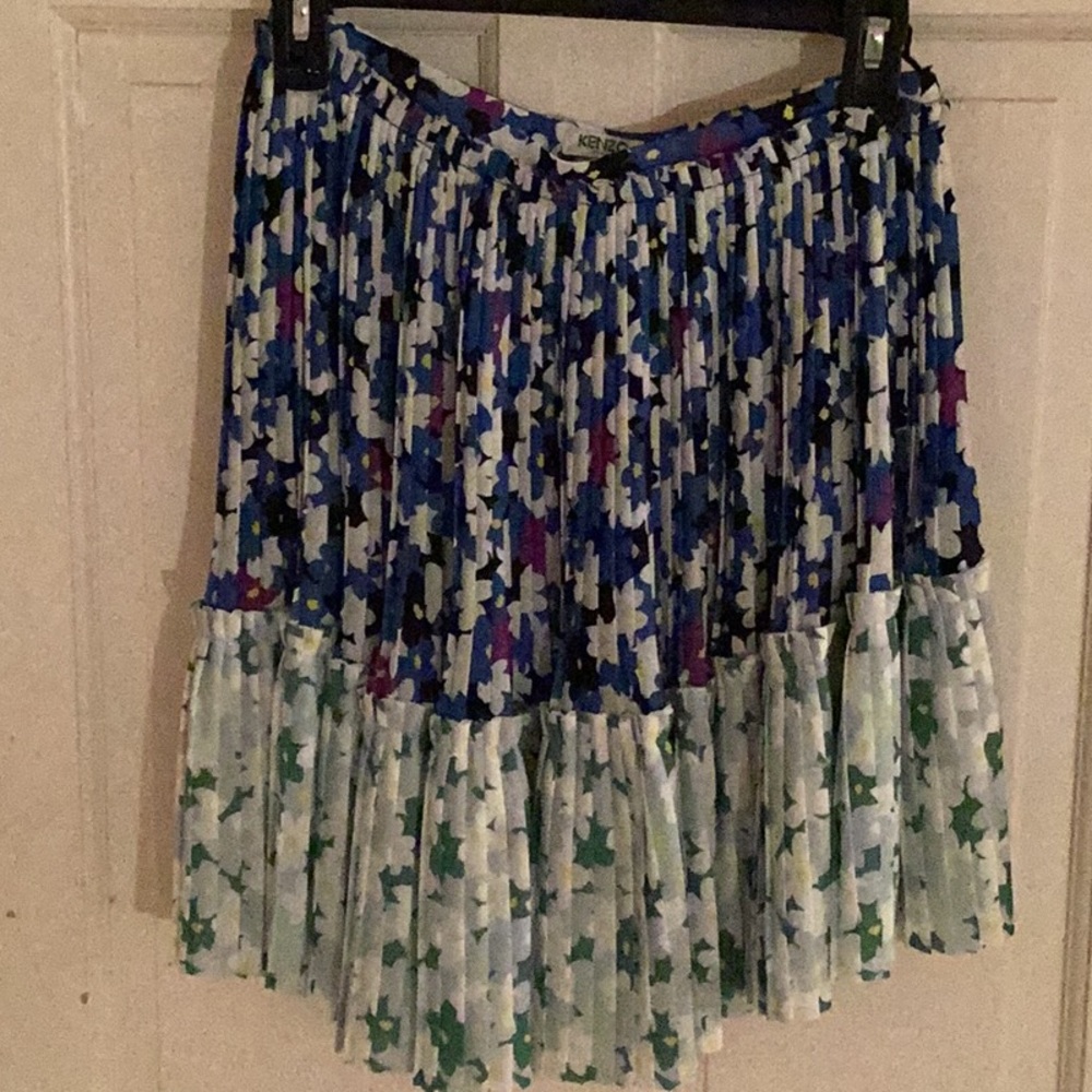Fabulous KENZO colorful fun skirt. Size 36